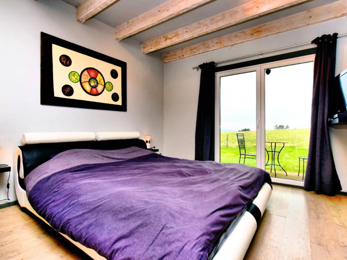 Beautiful Villa With Heated Outdoor Pool Manhay Экстерьер фото
