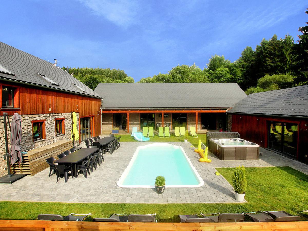 Beautiful Villa With Heated Outdoor Pool Manhay Экстерьер фото